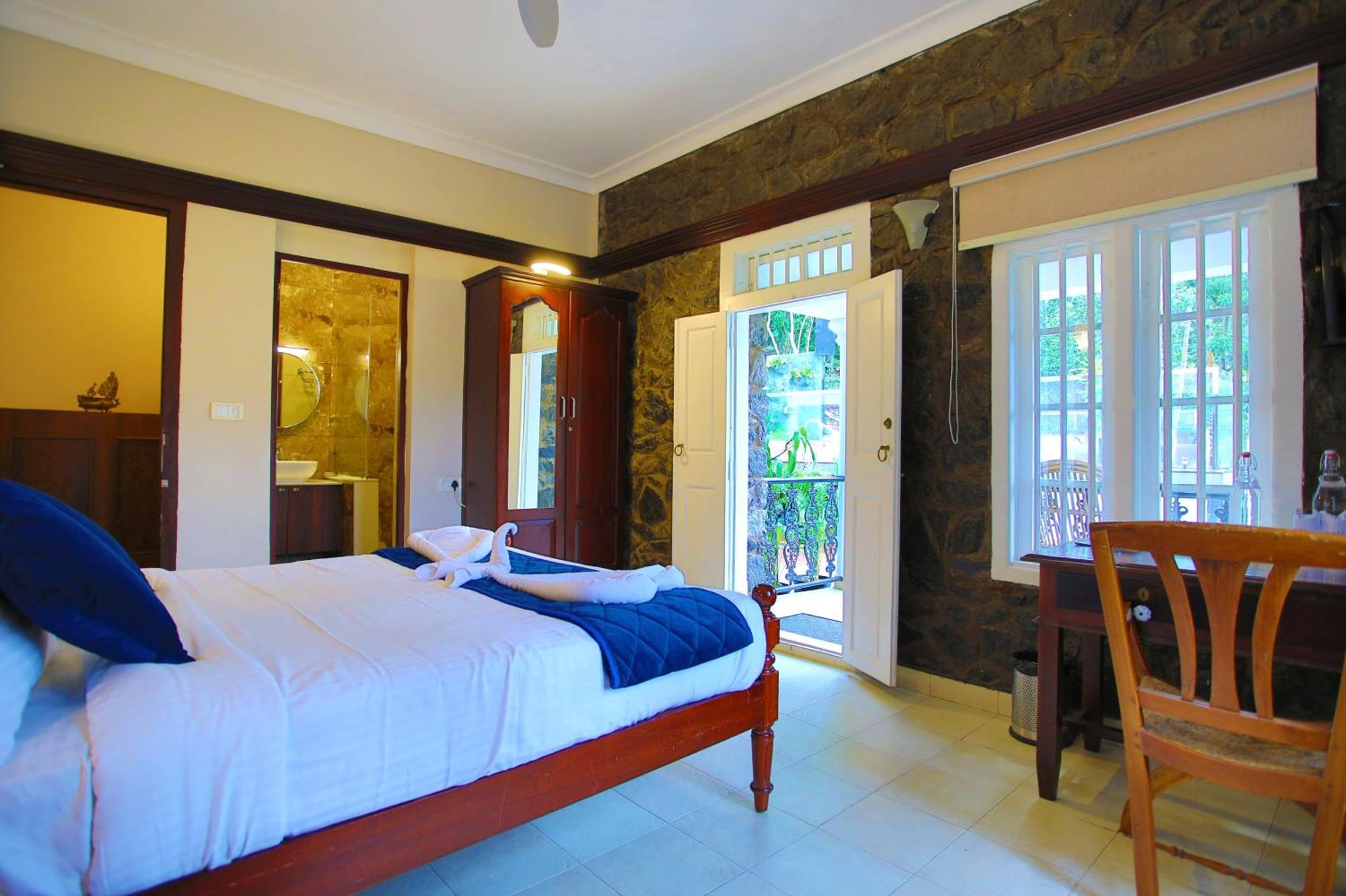 Chithirapuram Palace Мунар Екстериор снимка
