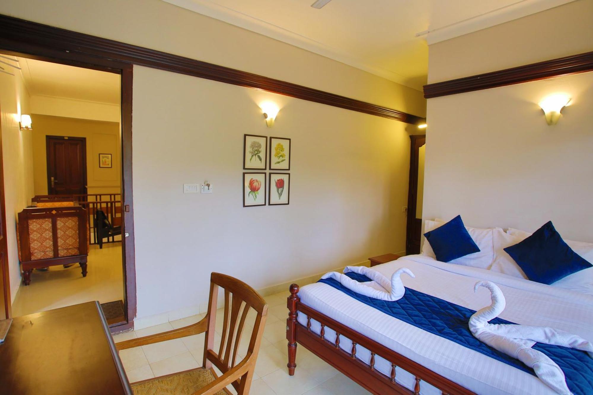 Chithirapuram Palace Мунар Екстериор снимка